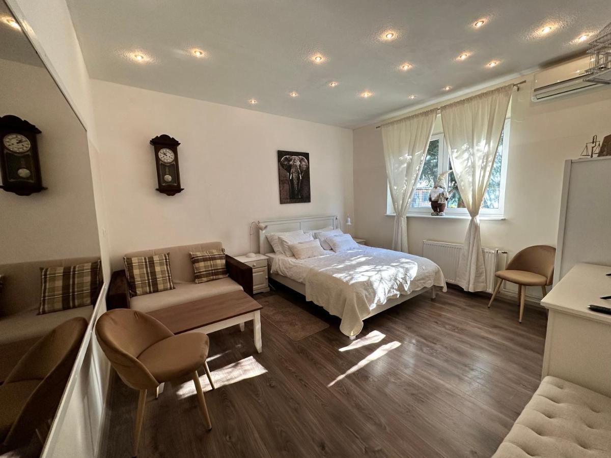 Apartments Magnolija - Zagreb Centre Luaran gambar